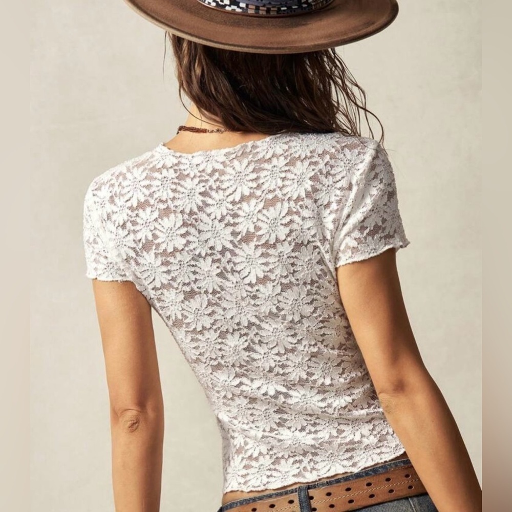 White Lace Floral Top - Picture 6 of 10